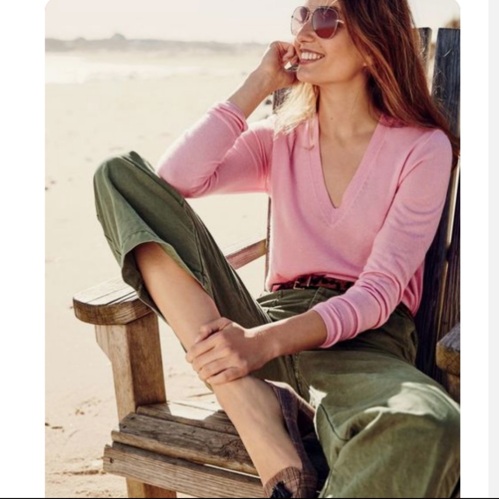 New Loft Pink V-Neck Thin Knit Sweater